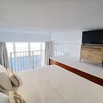 The Loft Canteras Santa Catalina Pier Apartman *